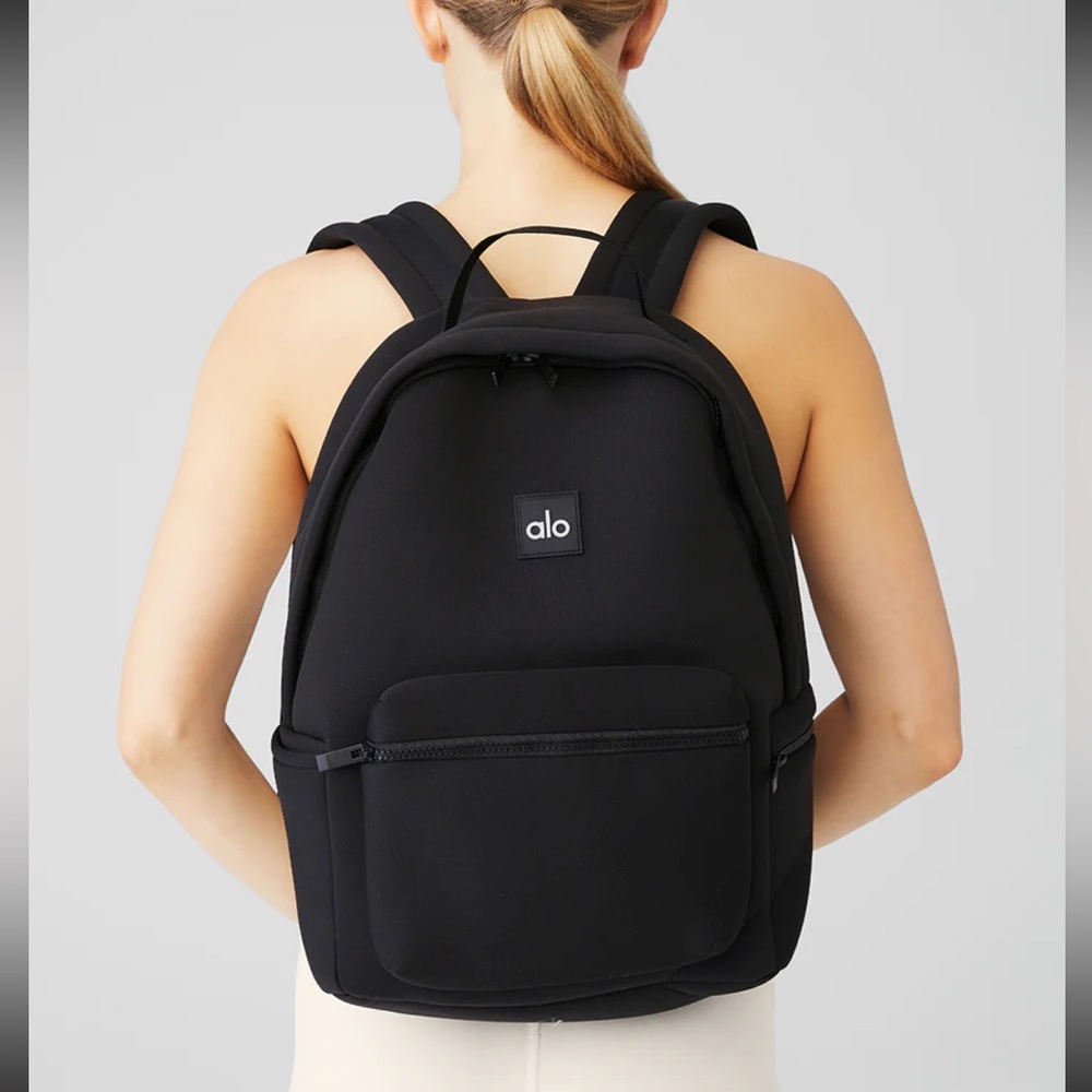 ALO YOGA STOW BACKPACK BLACK / SILVER